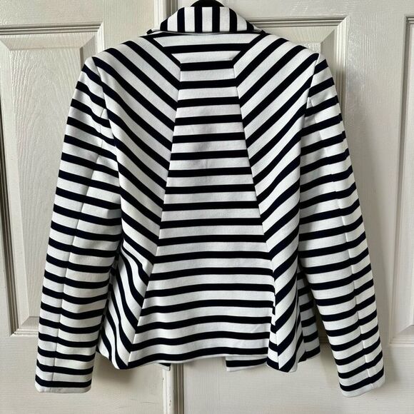 Chico’s navy and white striped blazer - Picture 4 of 10